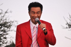 ハリウッド俳優、司会者、神田瀧夢